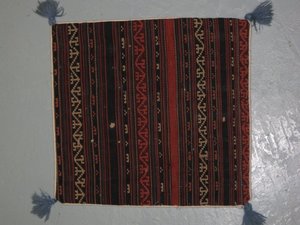 Cojin fragmento de Jajin semiantigüo. 0, 40 x 0,40. Alfombras y Kilims