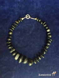 Collart de piedra volcánica