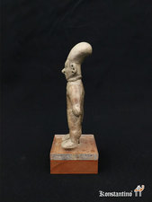 1439-C Figura Precolombina con preciosa patina, material terracota