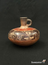 1351-C Vasija Guaco del Perú. Pieza policromada. 0,16 x 0,17