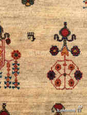 Cardados e hilados a mano, muy fina pieza y gran diseño tradicional