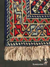 Detalle de esta pieza de los kurdos del norte de Persia