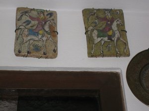 Pareja de azulejos antigüos persas decorados. 18 x 13 cms C U. 558 - 563. Antigüedades