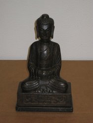 Réplica del XIX de Buda meditando en piedra caliza. China dinastia Wei del norte 386 - 535 D. C. 36 cm . Antigüedades