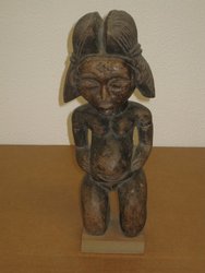 Figura Femenina Punu.Gabón, con edad.0, 35 x 0, 12. 1116. Arte africano