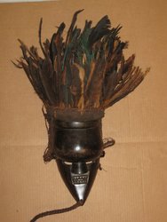 Máscara Salampasu Antigüa. R. D del Congo. 0,33 + 0, 30 x 0, 19. 1516. Arte africano