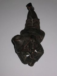 Figura de Bloch Bernhardt en negro. alemania 1836- 1909. 20 x 9, 2 x 7 cms. 1875. Regalo y decoración