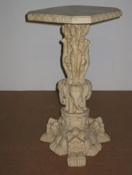 Peana con elefantes. Oriental S. XX. 44cms. 1109. Regalo y decoración