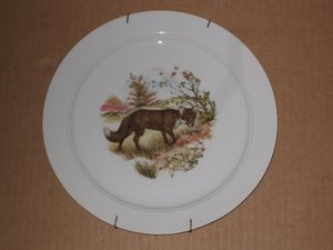 Plato con motivo animal. Europa. 24, 3 cms. 607. Regalo y decoración