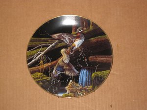 Plato con aves. Europa S. XX. 21 cms. 663. Regalo y decoración
