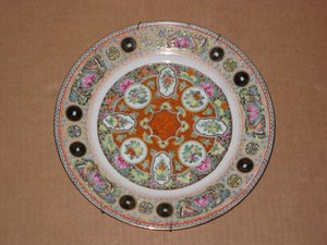 Plato chino de porcelana 1ºs del XX. 25,5 cms. 1084. Regalo y decoración