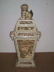 Jarrón urna  de hueso China 1ºs del xx.  90 x 46 x 24 cms. ( Pareja con 277 )278. Regalo y decoración