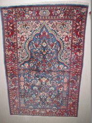 Ghoum Persa semiantigüo. En lana, diseño de oración. 1, 63 x 1, 02. 1963. Alfombras y Kilims