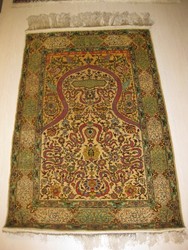 Hereque de seda 100% natural.Pieza de muy alta calidad ejecutada por maestro 110 nudos x cm2. Turquia. 1,52 x 1, 03 - 3548. Alfombras y kilims  