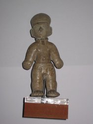 Figura masculina Maya. 16 cms. 1439. Coleccionables