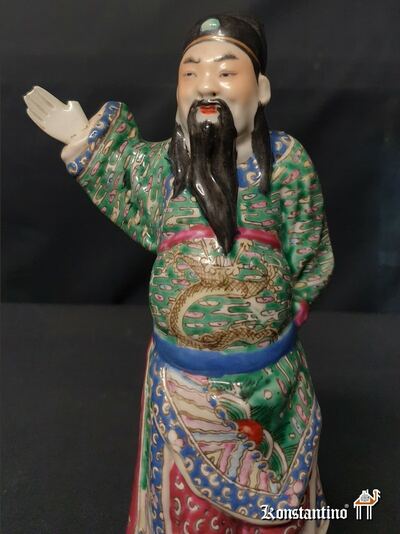 772-C  Figura China antigua en porcelana 23,5 cms