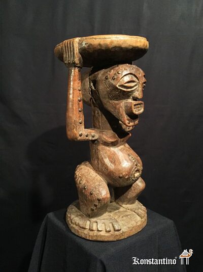 429-Afri  Taburete en madera africano   43x22  