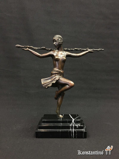 514-C Figura en bronce de Mata-Hari, S.XX, 35 cms
