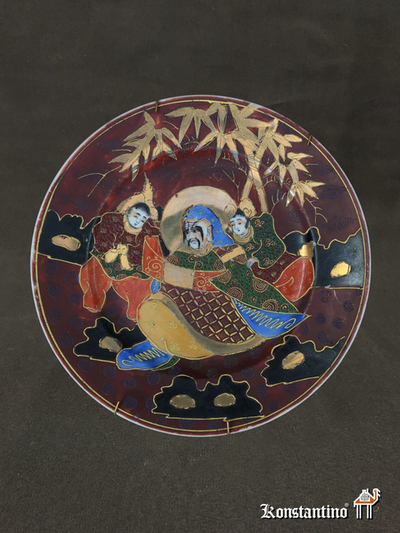 374-C Plato Satsuma con escenas. Japón S. XIX. 25 cms