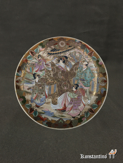 1110-C Gran Plato Satsuma con personas. Japón S.XIX. 45 cms(Reparado)