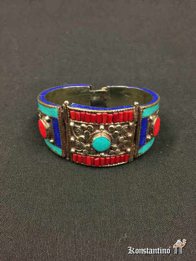 1223-C Brazalete del Nepal, Plata, Lapislazuli, Turquesa y 2 tipos de coral, principios S. XX. VENDIDO