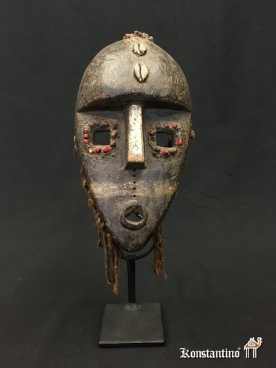 1517-Afr  Máscara antigua de la etnia Bamana, 24 x 14 cms