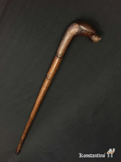 1865-C Bastón en madera con cabeza de perro, 90 cms.