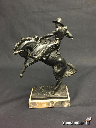 1789-C Escultura de Cow-boy. 24 cms