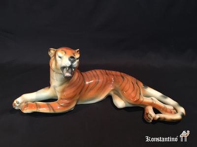 1155-C  39   Tigre de cerámica de ”Bohemia” S.XX