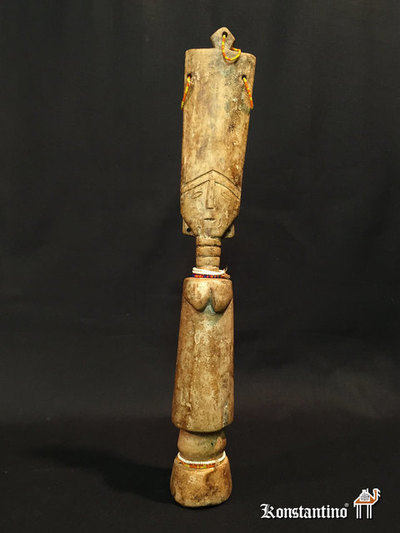 1872-C-Afri  32,5  Figura de la etnia Fante “Akvavas” en la actual Ghana.
