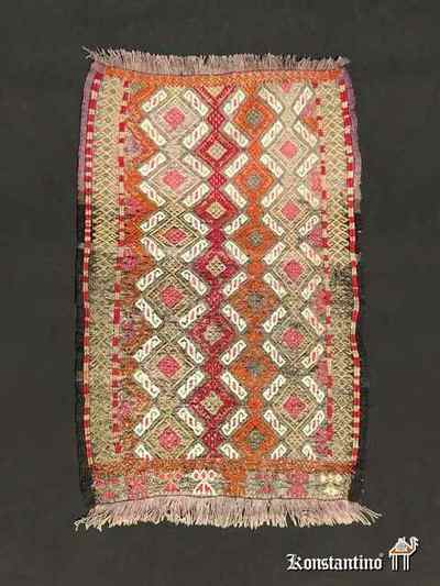 9178-Alf  74x53   Kilim con técnica mixta Turco, mediados del S. XX, magnífico trabajo
