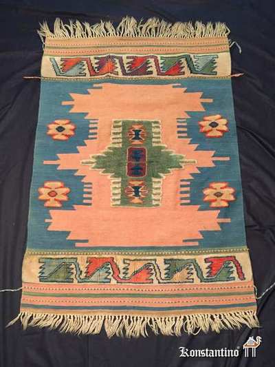 9319-Alf  1,33x0,95   Kilim Anatol Turquía. Técnica mixta, nudo-kilim, producción de hace 40 años. 