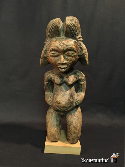 1116-Afri  35x12   Figura femenina con edad, de la Etnia Punun en el actual Gabón