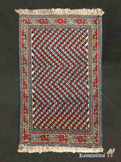 9834-Alf Gouchan del norte de persia, old 103 x 62 cms