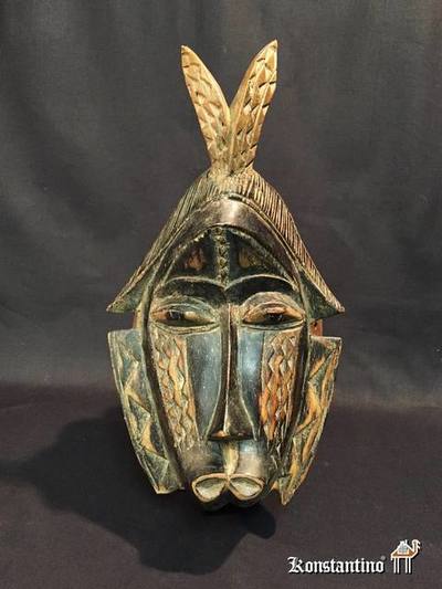 293-Afri  35x19   Máscara Senufo con patina. Costa de marfil