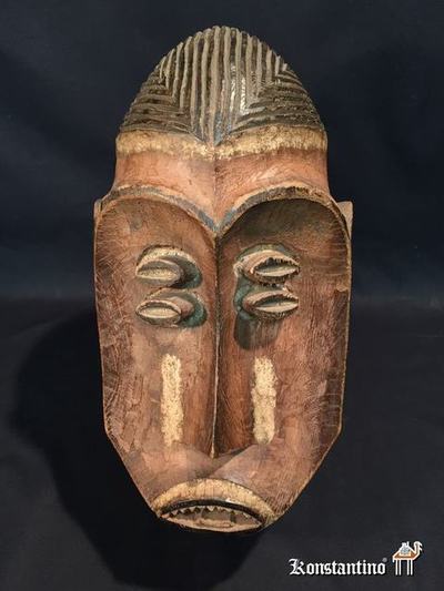 1299-Afri  38x19    Casco de uso ceremonial de la etnia Mambila en la actual  Nigeria
