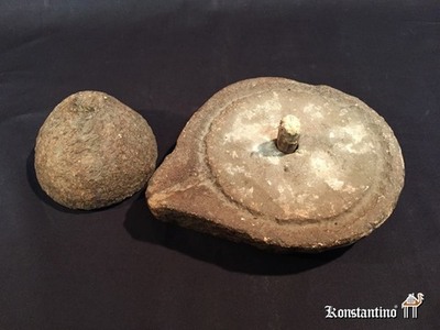 2199-C-KNO   18x21x12   Molino de piedra antiguo para aceite de Argán, Marruecos siglos XIX al XX