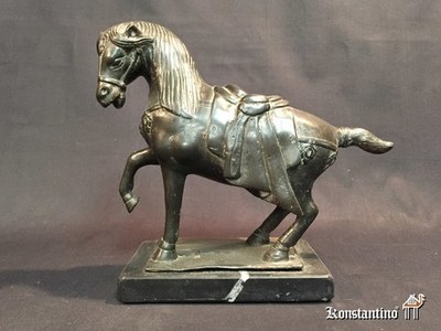 2183-C   24x19    Caballo chino de bronce del XIX al XX