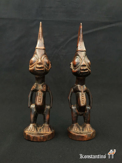 1547-48-Afr Pareja Ibejis de R.D del Congo, 29,5 y 29 cms