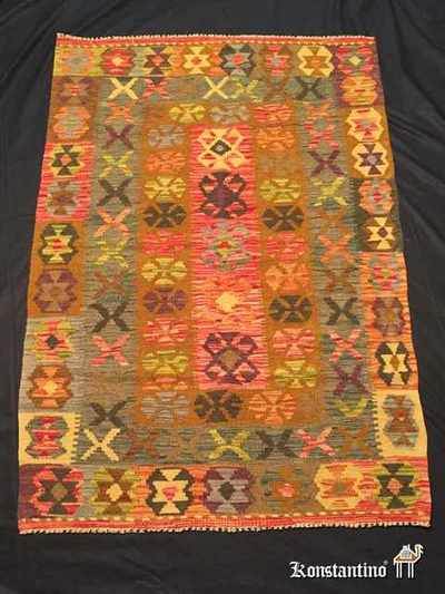 19589-Alf  1,53x1,06   Kilim con colores naturales diseño tradicional