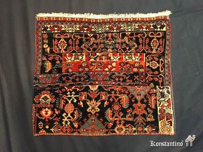17831-Alf    55x50  Panel fragmento de alforja antigua Bidjar del norte de Persia. Las piezas rurales más importantes y mejores del mundo al reunir todas las cualidades que tanto apreciamos en las alfombras y en arte en general:construcción prácticam