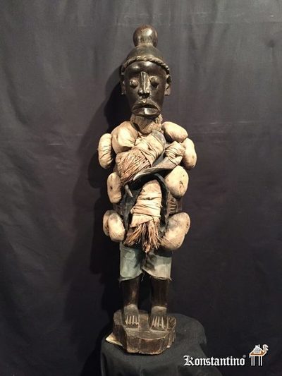 37-Afri Figura  de la etnia Yombe 89x29 cms