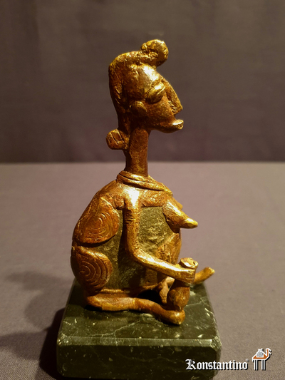 2120-C  Bronce de la etnia Dogón  10x5 cms. Mali