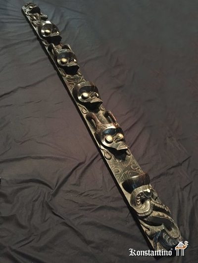 134-H  Escalera antigua Kalimatan de Borneo, 242 x 20 cms