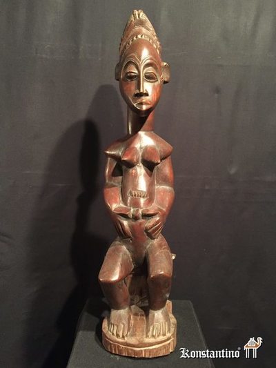 49-Afri  Figura de hembra en madera  61x16
