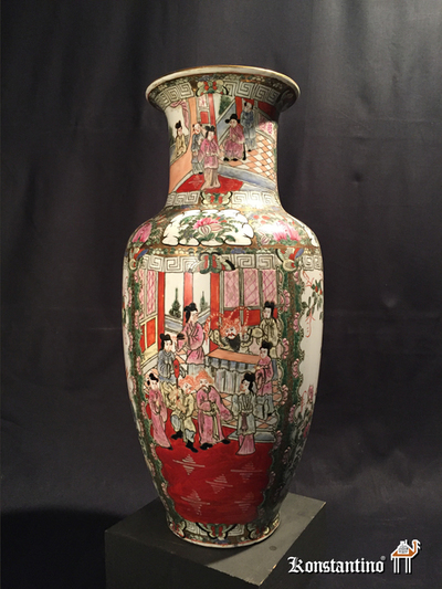 302-C JarrónCantones de porcelana con motivos tradicionales 46 cms