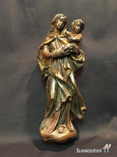 1722-C  Virgen con niño en madera   42 cms